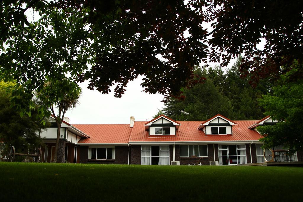 Redwood Lodge Bed And Breakfast Otorohanga Extérieur photo